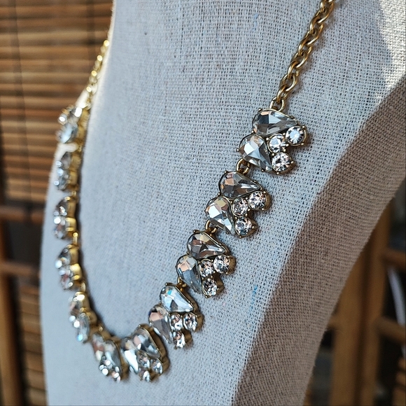 J. Crew Round Teardrop Crystal Clear Rhinestones Oxidized Brass Necklace Bride - Picture 3 of 10
